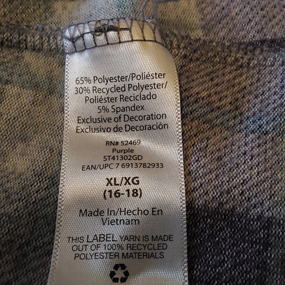 🌺 Vintage Plaid Flannel Nightgown/Housedress/Loungewear - Picture 9 of 10